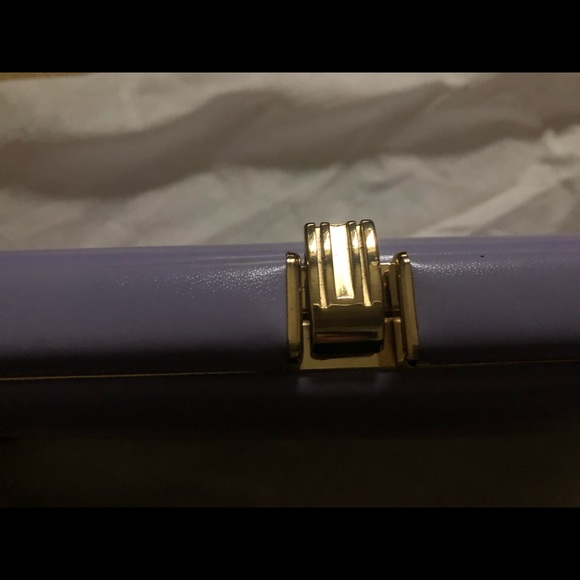 Early 60s pillbox lilac clutch. MINT CONDITION! - Picture 3 of 8